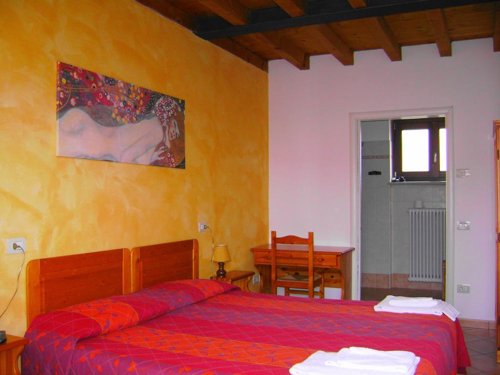Salionze Agriturismo Le Sigalette חדר תמונה