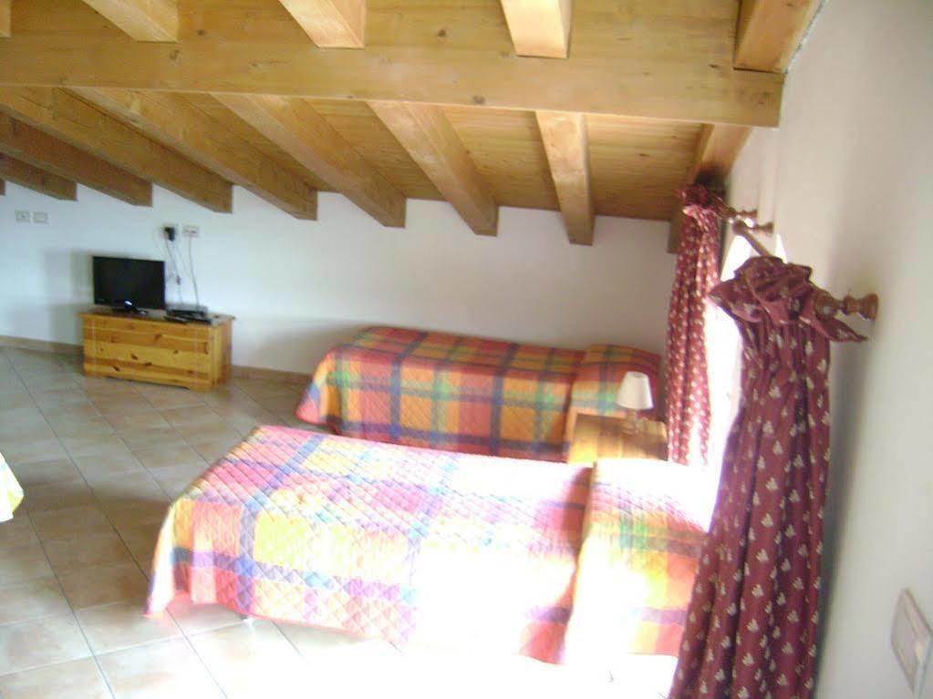 Salionze Agriturismo Le Sigalette מראה חיצוני תמונה